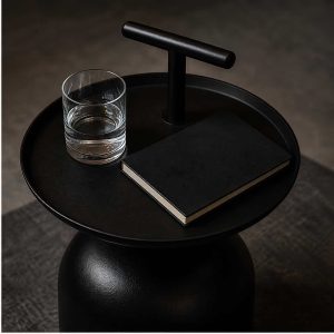 DKM cilindrische bijzettafel met dienbladachtig blad en T-greep.